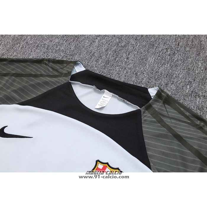 Tuta da Track
 Barcellona

 Manica Corta
 2023-2024 Grigio
 - Pantaloncini
